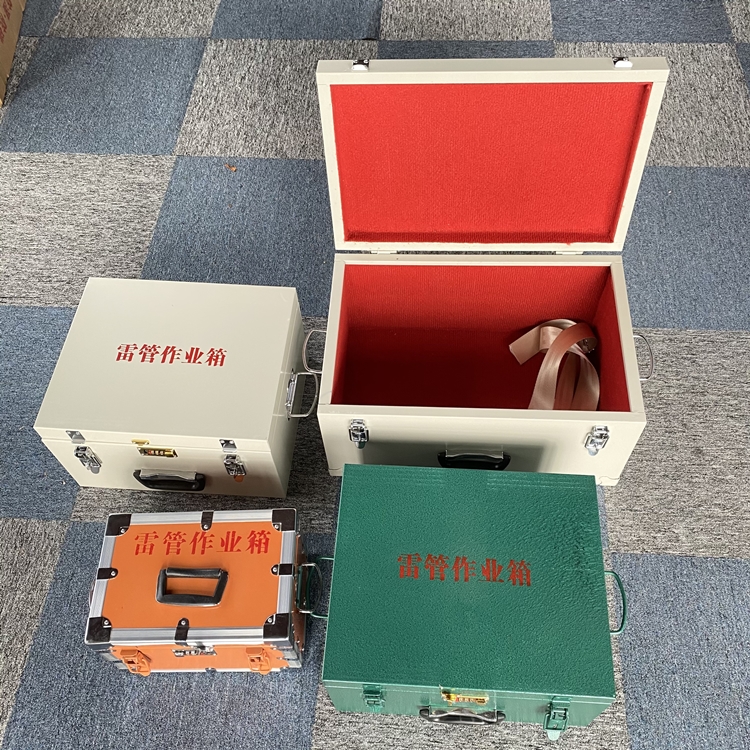 大荔爆破工程作业箱如何选择？玻璃钢与传统材质的全面对比